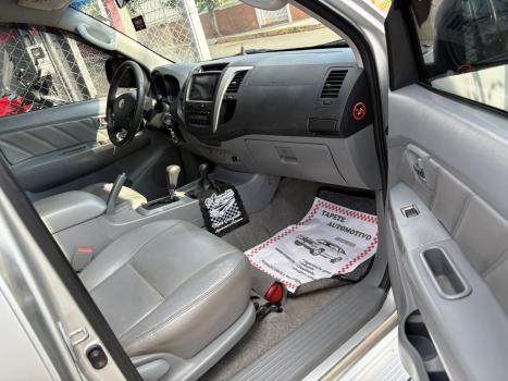 TOYOTA Hilux Caminhonete 3.0 4P 4X4 SRV TURBO DIESEL CABINE DUPLA AUTOM�TICO, Foto 9