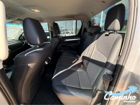 TOYOTA Hilux Caminhonete 2.8 16V SRX 4X4 DIESEL CABINE DUPLA AUTOM�TICO, Foto 9