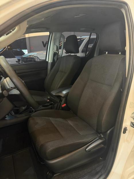 TOYOTA Hilux Caminhonete 2.8 4P 4X4 DIESEL CABINE DUPLA, Foto 10