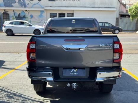 TOYOTA Hilux Caminhonete 2.8 16V SRX 4X4 TURBO DIESEL CABINE DUPLA AUTOM�TICO, Foto 4