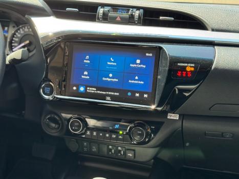 TOYOTA Hilux Caminhonete 2.8 16V SRX 4X4 TURBO DIESEL CABINE DUPLA AUTOM�TICO, Foto 9