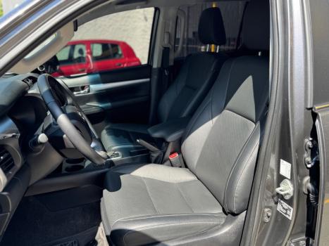 TOYOTA Hilux Caminhonete 2.8 16V SRX 4X4 TURBO DIESEL CABINE DUPLA AUTOM�TICO, Foto 12