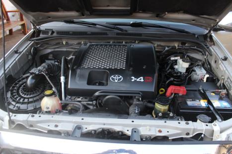 TOYOTA Hilux Caminhonete 3.0 4P SR 4X4 TURBO DIESEL CABINE DUPLA, Foto 13