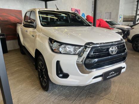 TOYOTA Hilux Caminhonete 2.8 16V SRV 4X4 DIESEL CABINE DUPLA AUTOM�TICO, Foto 3