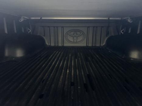 TOYOTA Hilux Caminhonete 2.8 16V SRX 4X4 TURBO DIESEL CABINE DUPLA AUTOM�TICO, Foto 14