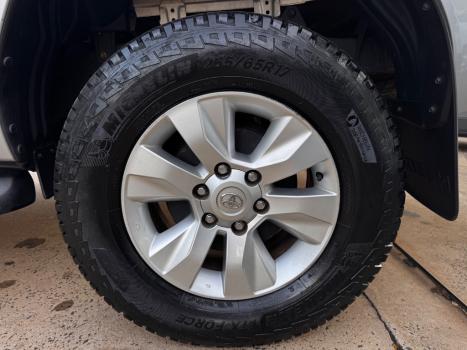 TOYOTA Hilux Caminhonete 2.7 16V 4P SRV FLEX CABINE DUPLA AUTOM�TICO, Foto 17