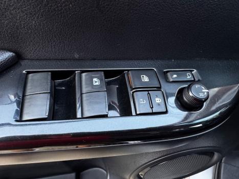 TOYOTA Hilux Caminhonete 2.7 16V 4P SRV FLEX CABINE DUPLA AUTOM�TICO, Foto 30