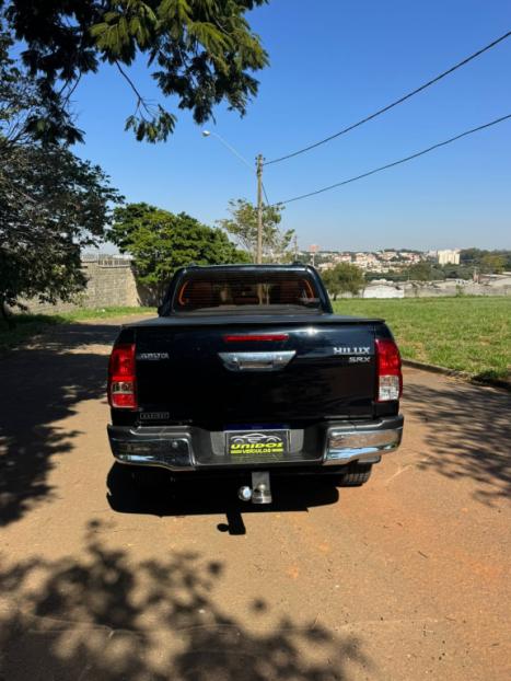 TOYOTA Hilux Caminhonete 2.8 16V SRX 4X4 DIESEL CABINE DUPLA AUTOM�TICO, Foto 3