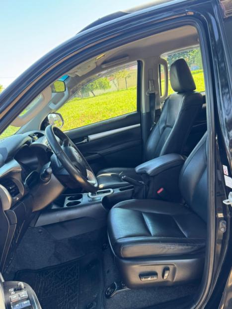 TOYOTA Hilux Caminhonete 2.8 16V SRX 4X4 DIESEL CABINE DUPLA AUTOM�TICO, Foto 7