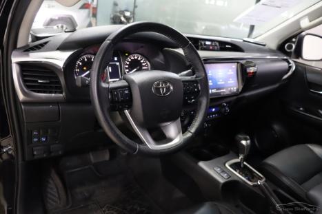 TOYOTA Hilux Caminhonete 2.8 16V SRX 4X4 TURBO DIESEL CABINE DUPLA AUTOM�TICO, Foto 4