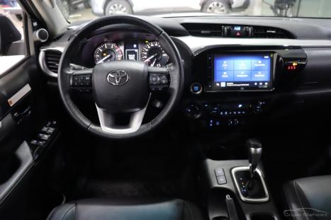 TOYOTA Hilux Caminhonete 2.8 16V SRX 4X4 TURBO DIESEL CABINE DUPLA AUTOM�TICO, Foto 5