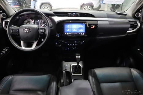 TOYOTA Hilux Caminhonete 2.8 16V SRX 4X4 TURBO DIESEL CABINE DUPLA AUTOM�TICO, Foto 6