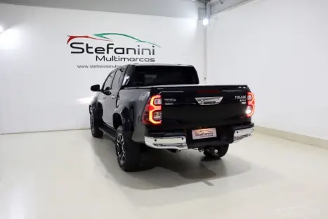 TOYOTA Hilux Caminhonete 2.8 16V SRX 4X4 TURBO DIESEL CABINE DUPLA AUTOM�TICO, Foto 11