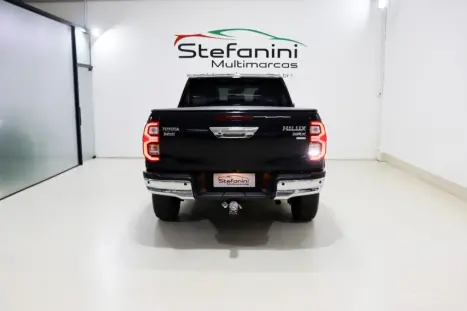 TOYOTA Hilux Caminhonete 2.8 16V SRX 4X4 TURBO DIESEL CABINE DUPLA AUTOM�TICO, Foto 12