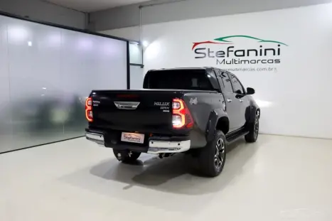 TOYOTA Hilux Caminhonete 2.8 16V SRX 4X4 TURBO DIESEL CABINE DUPLA AUTOM�TICO, Foto 13