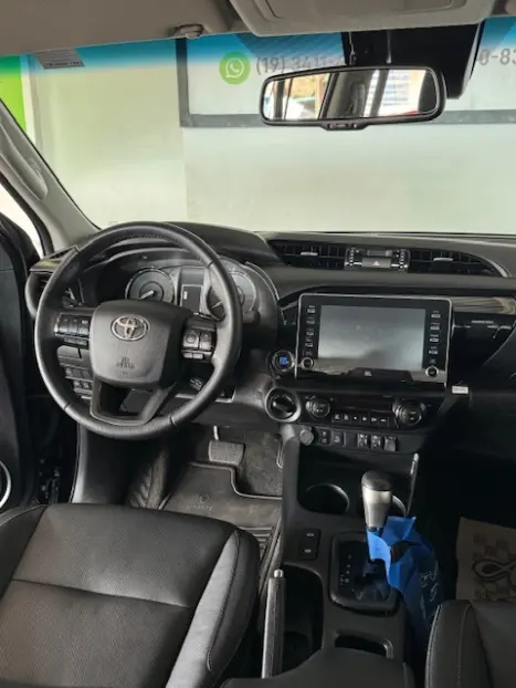 TOYOTA Hilux Caminhonete 2.8 16V SRX 4X4 TURBO DIESEL CABINE DUPLA AUTOM�TICO, Foto 8