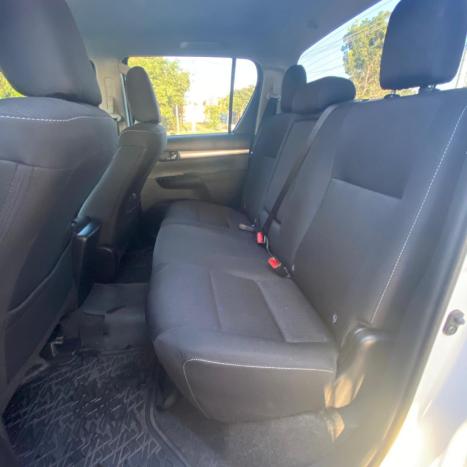 TOYOTA Hilux Caminhonete 3.0 4P SR TURBO DIESEL CABINE DUPLA, Foto 9