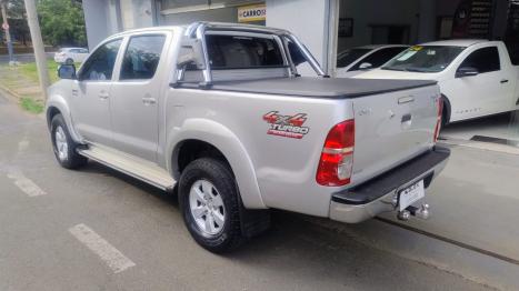 TOYOTA Hilux Caminhonete 3.0 4P 4X4 SRV TURBO DIESEL CABINE DUPLA AUTOM�TICO, Foto 3