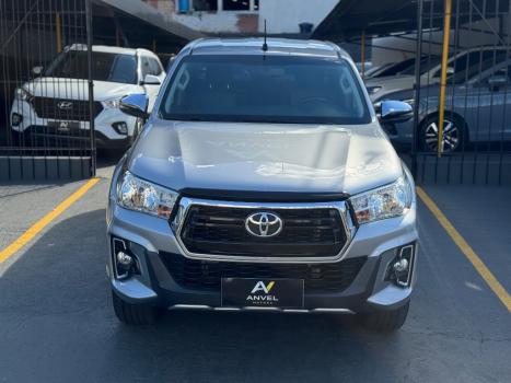 TOYOTA Hilux Caminhonete 2.7 16V 4P SRV FLEX 4X4  CABINE DUPLA AUTOM�TICO, Foto 1