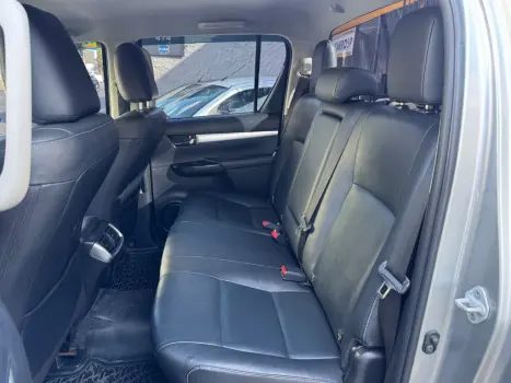 TOYOTA Hilux Caminhonete 2.7 16V 4P SRV FLEX 4X4  CABINE DUPLA AUTOM�TICO, Foto 10