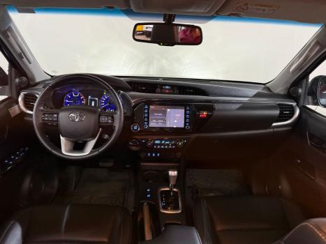 TOYOTA Hilux Caminhonete 2.8 16V SRV 4X4 DIESEL CABINE DUPLA AUTOM�TICO, Foto 6