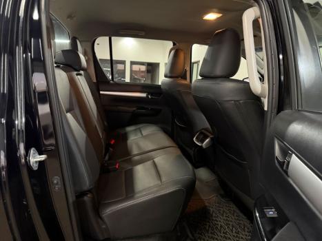 TOYOTA Hilux Caminhonete 2.8 16V SRV 4X4 DIESEL CABINE DUPLA AUTOM�TICO, Foto 8