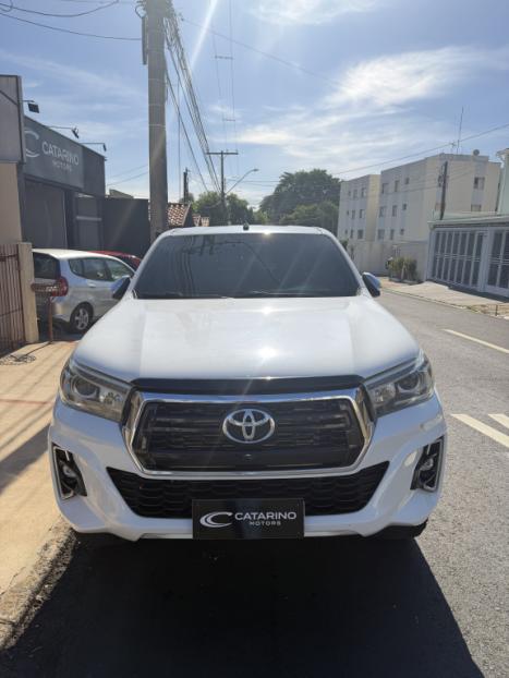 TOYOTA Hilux Caminhonete 2.8 16V 4P SR 4X4 DIESEL CABINE DUPLA AUTOM�TICO, Foto 2
