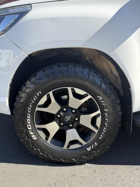 TOYOTA Hilux Caminhonete 2.8 16V 4P SR 4X4 DIESEL CABINE DUPLA AUTOM�TICO, Foto 6