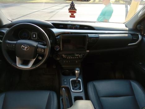 TOYOTA Hilux Caminhonete 2.8 16V SRX 4X4 DIESEL CABINE DUPLA AUTOM�TICO, Foto 8