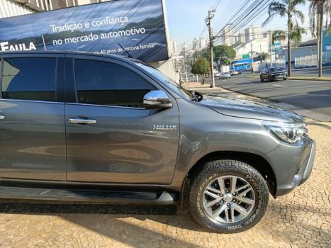 TOYOTA Hilux Caminhonete 2.8 16V SRX 4X4 DIESEL CABINE DUPLA AUTOM�TICO, Foto 12