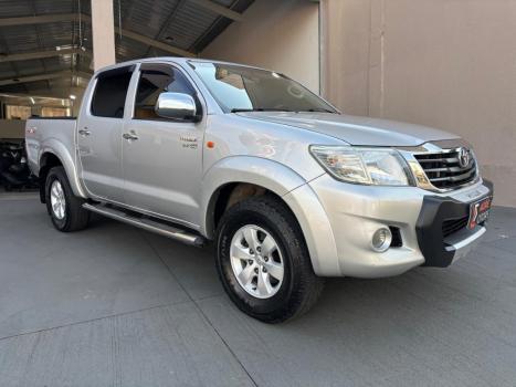 TOYOTA Hilux Caminhonete 2.7 16V 4P SR FLEX CABINE DUPLA AUTOM�TICO, Foto 1