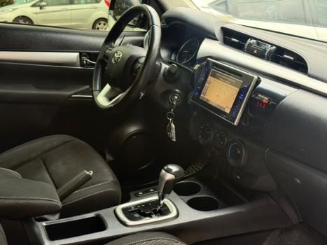 TOYOTA Hilux Caminhonete 2.7 16V 4P SRV FLEX CABINE DUPLA AUTOM�TICO, Foto 11