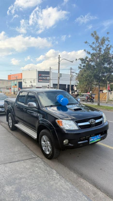 TOYOTA Hilux Caminhonete 3.0 4P SRV DIESEL CABINE DUPLA, Foto 1