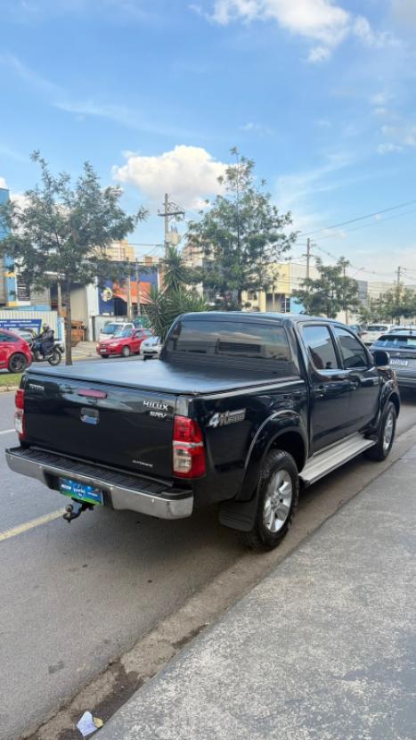 TOYOTA Hilux Caminhonete 3.0 4P SRV DIESEL CABINE DUPLA, Foto 4