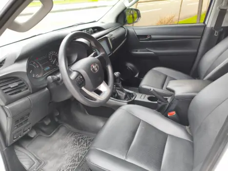 TOYOTA Hilux Caminhonete 2.8 16V  LOW M4FD 4X4 TURBO DIESEL CABINE DUPLA, Foto 7