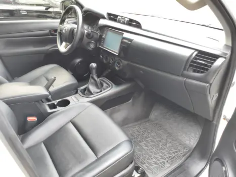 TOYOTA Hilux Caminhonete 2.8 16V  LOW M4FD 4X4 TURBO DIESEL CABINE DUPLA, Foto 10