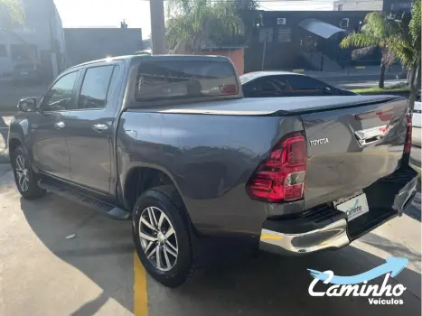 TOYOTA Hilux Caminhonete 2.7 16V 4P SRV FLEX CABINE DUPLA AUTOM�TICO, Foto 6