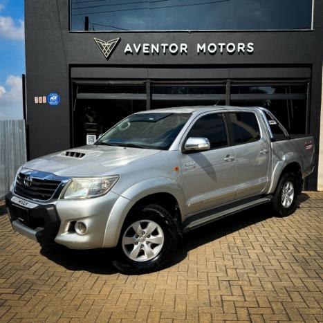 TOYOTA Hilux Caminhonete 3.0 4P SR 4X4 DIESEL CABINE DUPLA, Foto 1