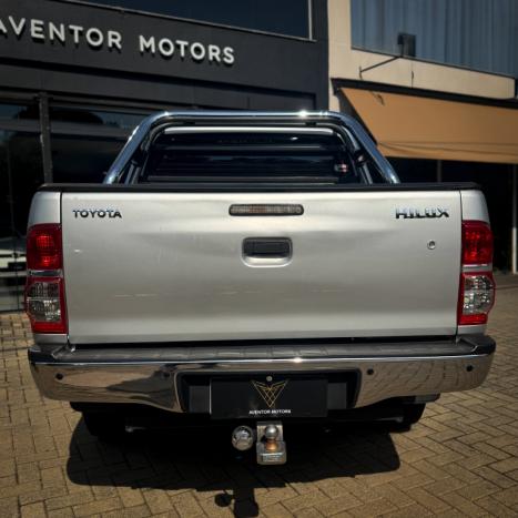 TOYOTA Hilux Caminhonete 3.0 4P SR 4X4 DIESEL CABINE DUPLA, Foto 5