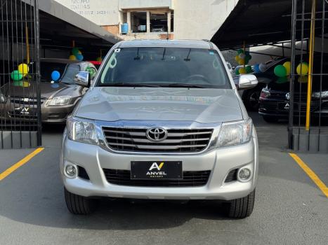 TOYOTA Hilux Caminhonete 2.7 16V 4P SRV FLEX 4X4  CABINE DUPLA AUTOM�TICO, Foto 1