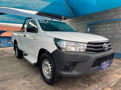TOYOTA Hilux Caminhonete 2.8 4X4 DIESEL CABINE SIMPLES, Foto 3