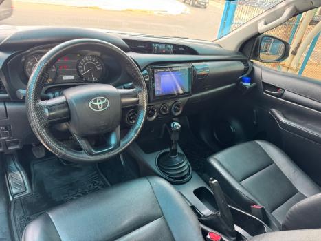 TOYOTA Hilux Caminhonete 2.8 4X4 DIESEL CABINE SIMPLES, Foto 7