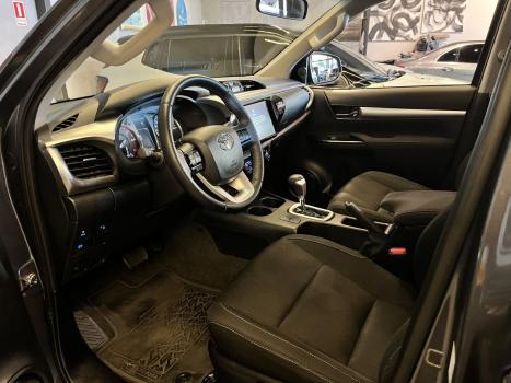 TOYOTA Hilux Caminhonete 2.8 16V 4P SR 4X4 DIESEL CABINE DUPLA AUTOM�TICO, Foto 7
