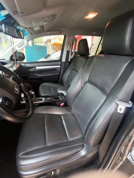 TOYOTA Hilux Caminhonete 2.8 16V SRX 4X4 DIESEL CABINE DUPLA AUTOM�TICO, Foto 6