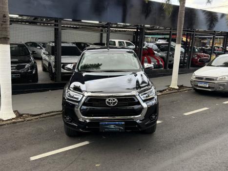 TOYOTA Hilux Caminhonete 2.8 16V SRV 4X4 DIESEL CABINE DUPLA AUTOM�TICO, Foto 4
