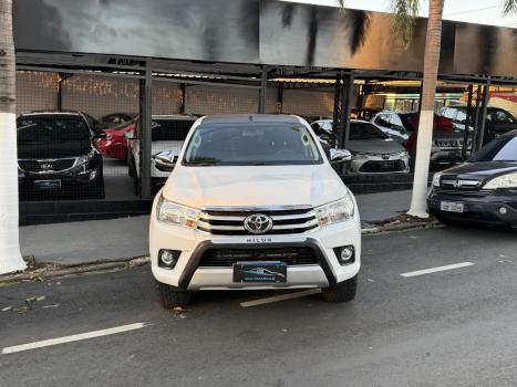 TOYOTA Hilux Caminhonete 2.8 16V SRV 4X4 DIESEL CABINE DUPLA AUTOM�TICO, Foto 4