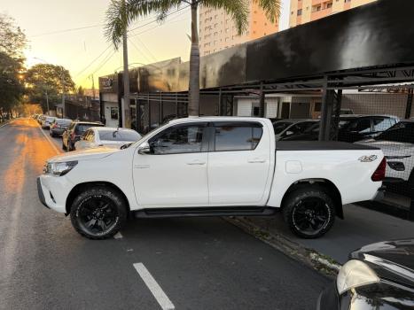TOYOTA Hilux Caminhonete 2.8 16V SRV 4X4 DIESEL CABINE DUPLA AUTOM�TICO, Foto 5