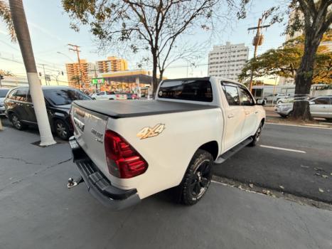 TOYOTA Hilux Caminhonete 2.8 16V SRV 4X4 DIESEL CABINE DUPLA AUTOM�TICO, Foto 7