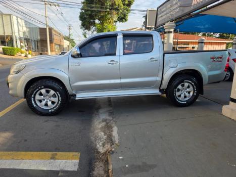 TOYOTA Hilux Caminhonete 3.0 16V 4P 4X4 SRV TURBO DIESEL CABINE DUPLA AUTOM�TICO, Foto 3