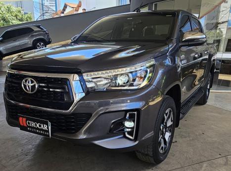 TOYOTA Hilux Caminhonete 2.8 16V SRX 4X4 TURBO DIESEL CABINE DUPLA AUTOM�TICO, Foto 3